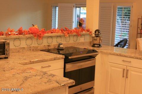 18 E Piping Rock Rd, Phoenix, AZ 85022 photo 5