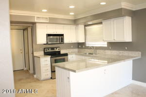 970 E Scott Ave, Gilbert, AZ 85234 photo 4