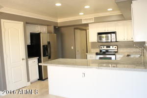 970 E Scott Ave, Gilbert, AZ 85234 photo 5