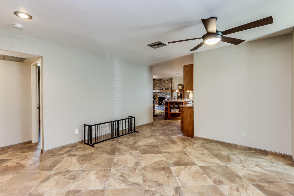 236 E Chilton Dr, Tempe, AZ 85283 photo 24