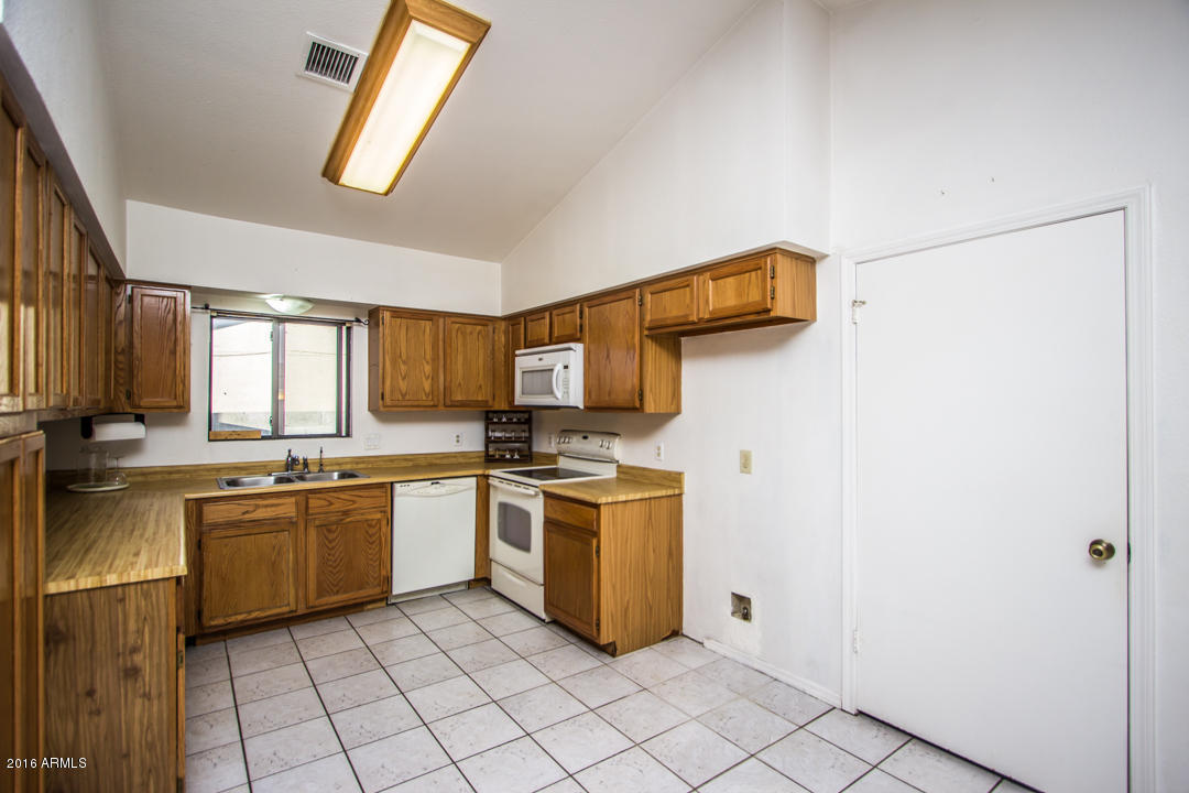 3527 E Willow Ave, Phoenix, AZ 85032 photo 8
