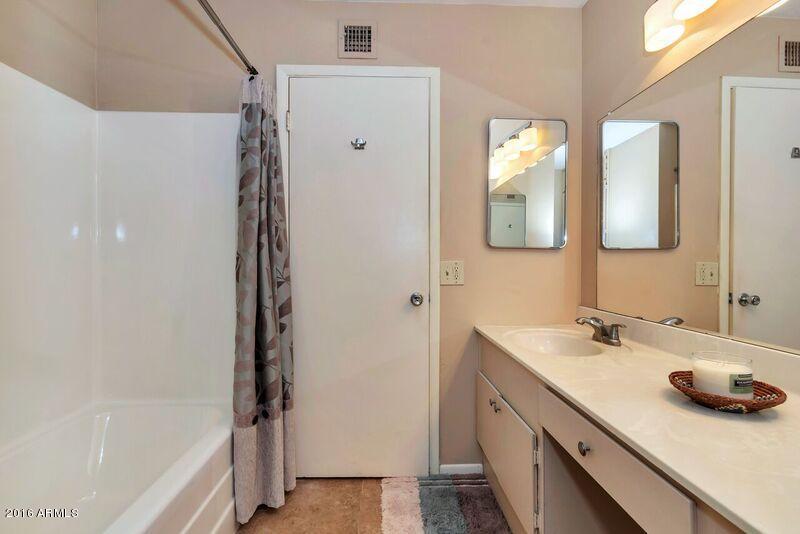 930 E Manhatton Dr, Tempe, AZ 85282 photo 17