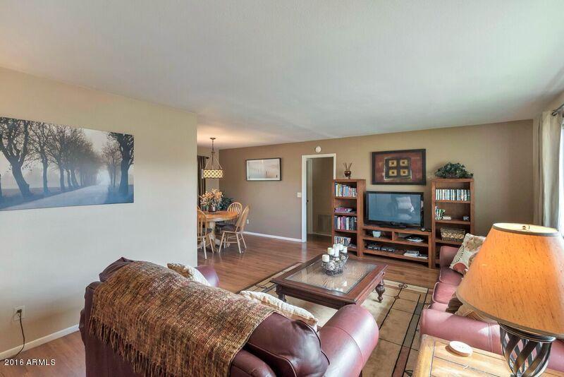 930 E Manhatton Dr, Tempe, AZ 85282 photo 5