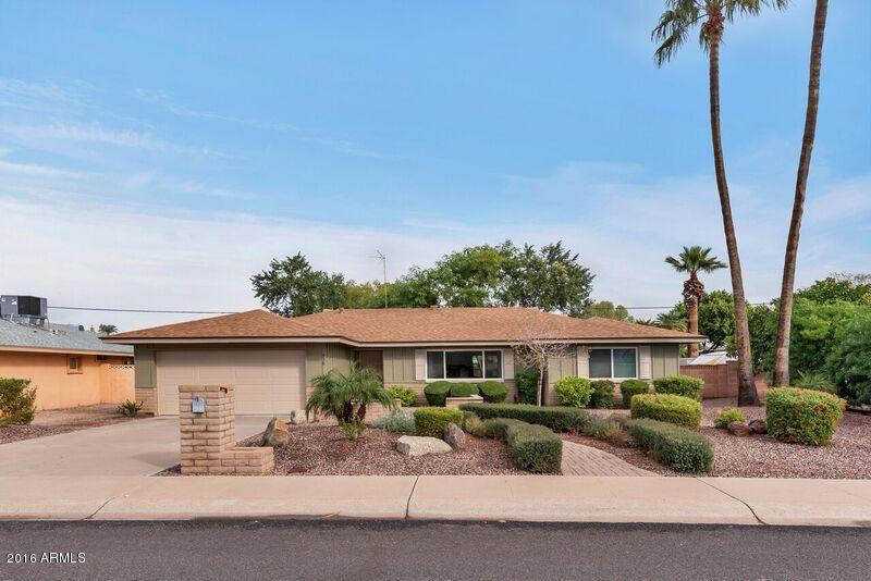 930 E Manhatton Dr, Tempe, AZ 85282 photo 1