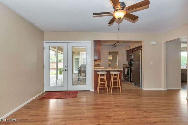 930 E Manhatton Dr, Tempe, AZ 85282 photo 12