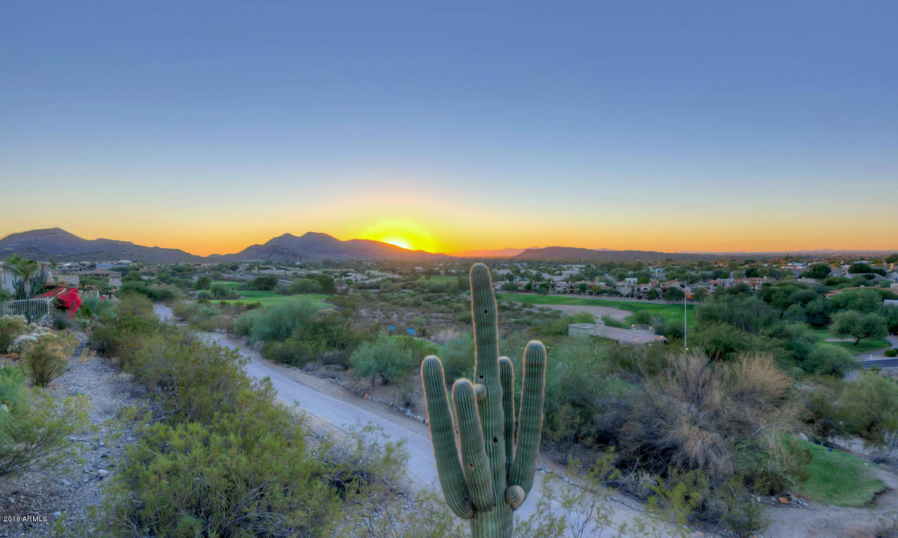 1542 E Redfield Rd, Phoenix, AZ 85022 photo 1
