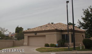 1318 E Parkside Dr, Gilbert, AZ 85234 photo 1