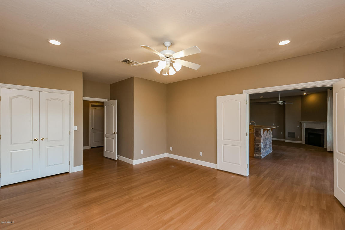 18110 E Sunnybrook Ln, Gilbert, AZ 85298 photo 12
