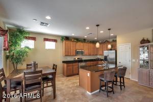 968 E Drexel Dr, Gilbert, AZ 85297 photo 7