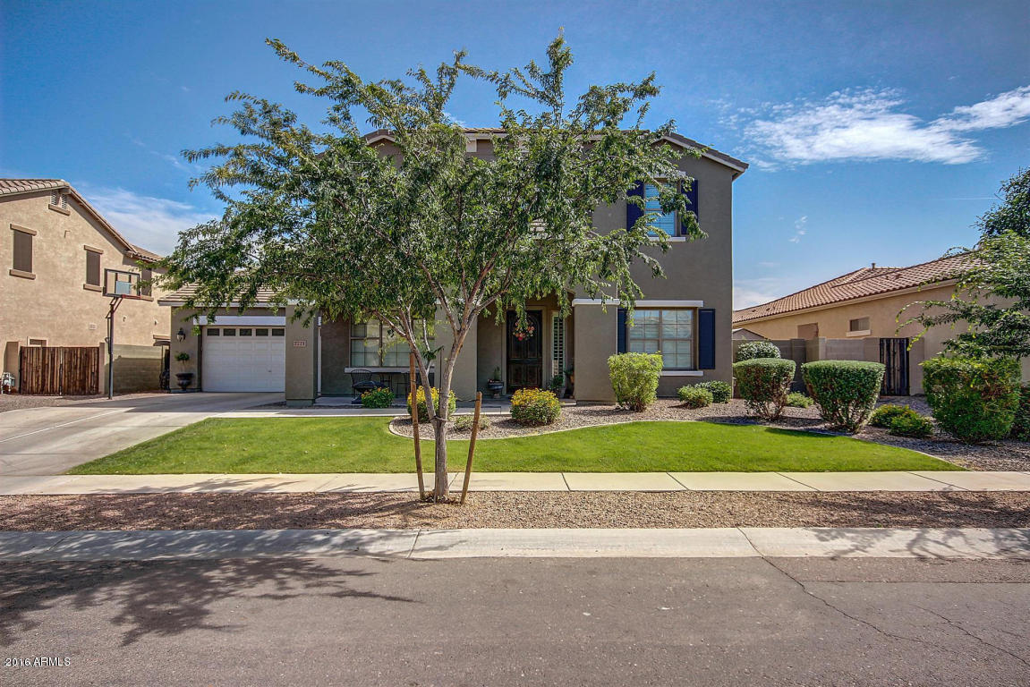 2721 E Janelle Way, Gilbert, AZ 85298 photo 2