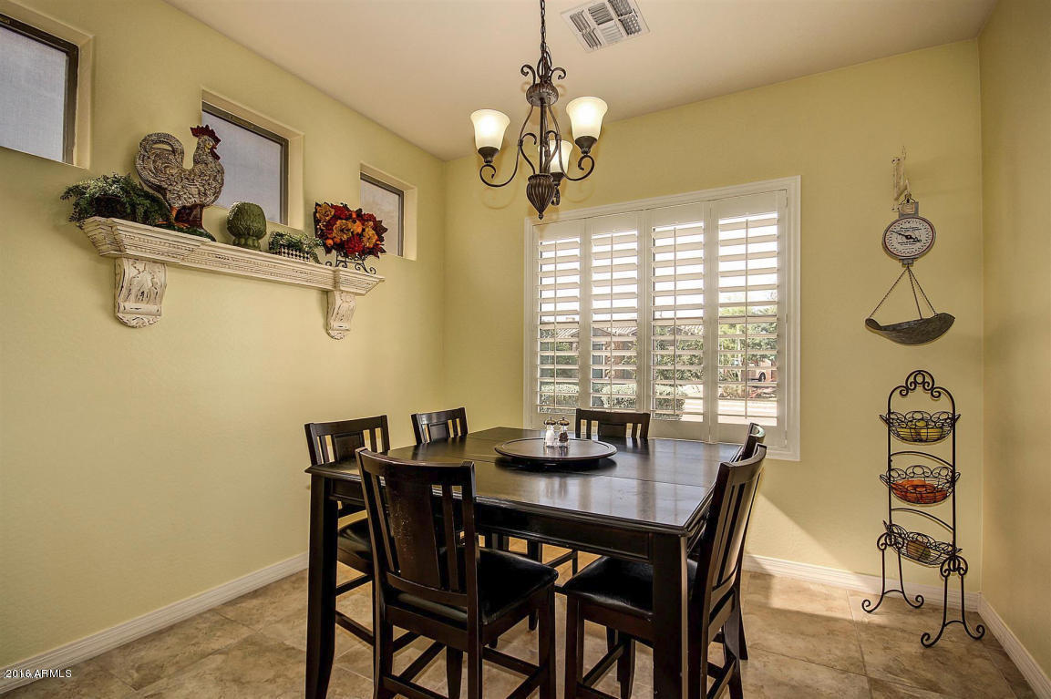 2721 E Janelle Way, Gilbert, AZ 85298 photo 11