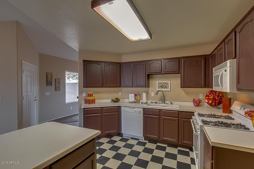 100 W Smoke Tree Rd, Gilbert, AZ 85233 photo 13