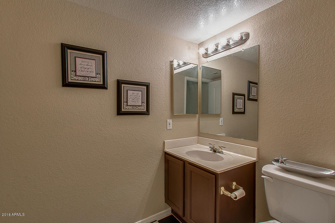 100 W Smoke Tree Rd, Gilbert, AZ 85233 photo 16
