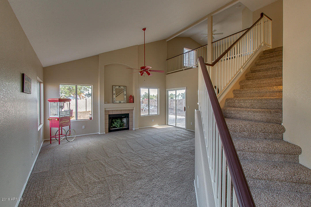 100 W Smoke Tree Rd, Gilbert, AZ 85233 photo 7