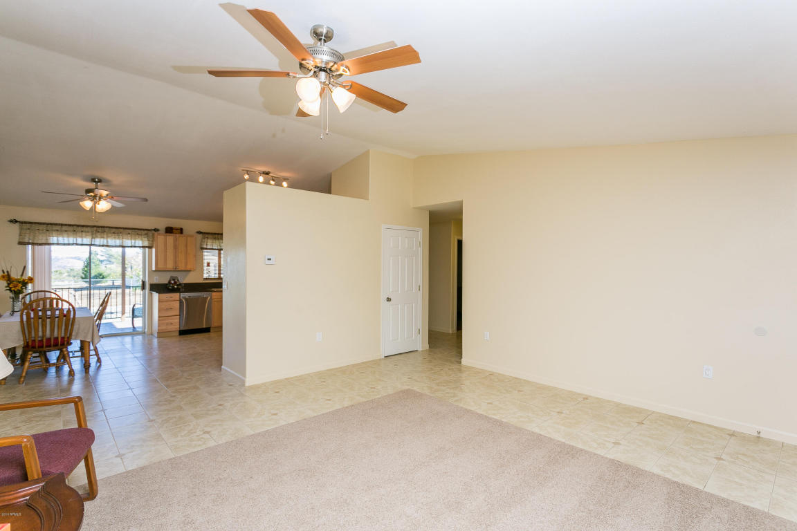 20146 E Mesa Verde Rd, Mayer, AZ 86333 photo 7