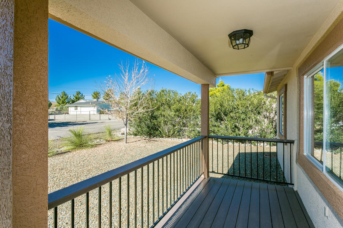 20146 E Mesa Verde Rd, Mayer, AZ 86333 photo 4