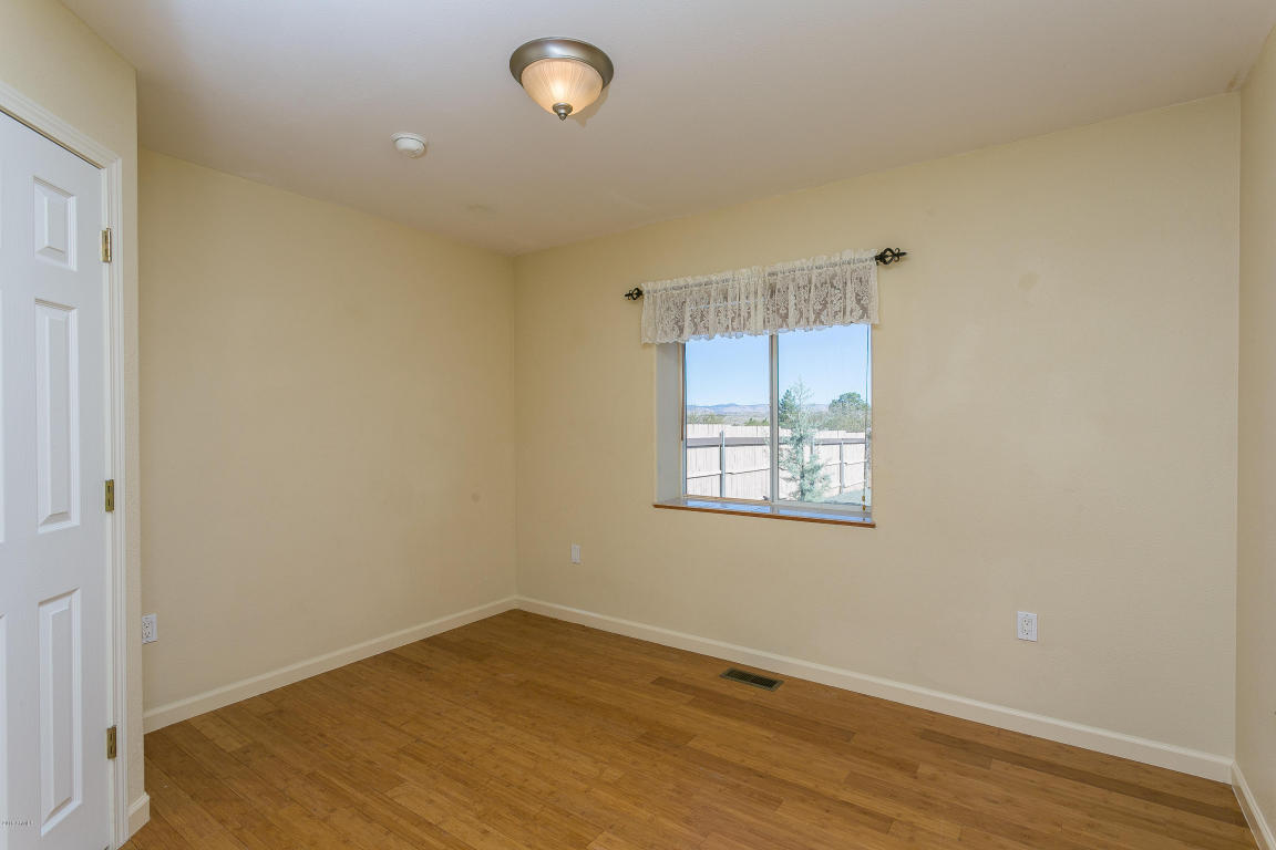 20146 E Mesa Verde Rd, Mayer, AZ 86333 photo 13