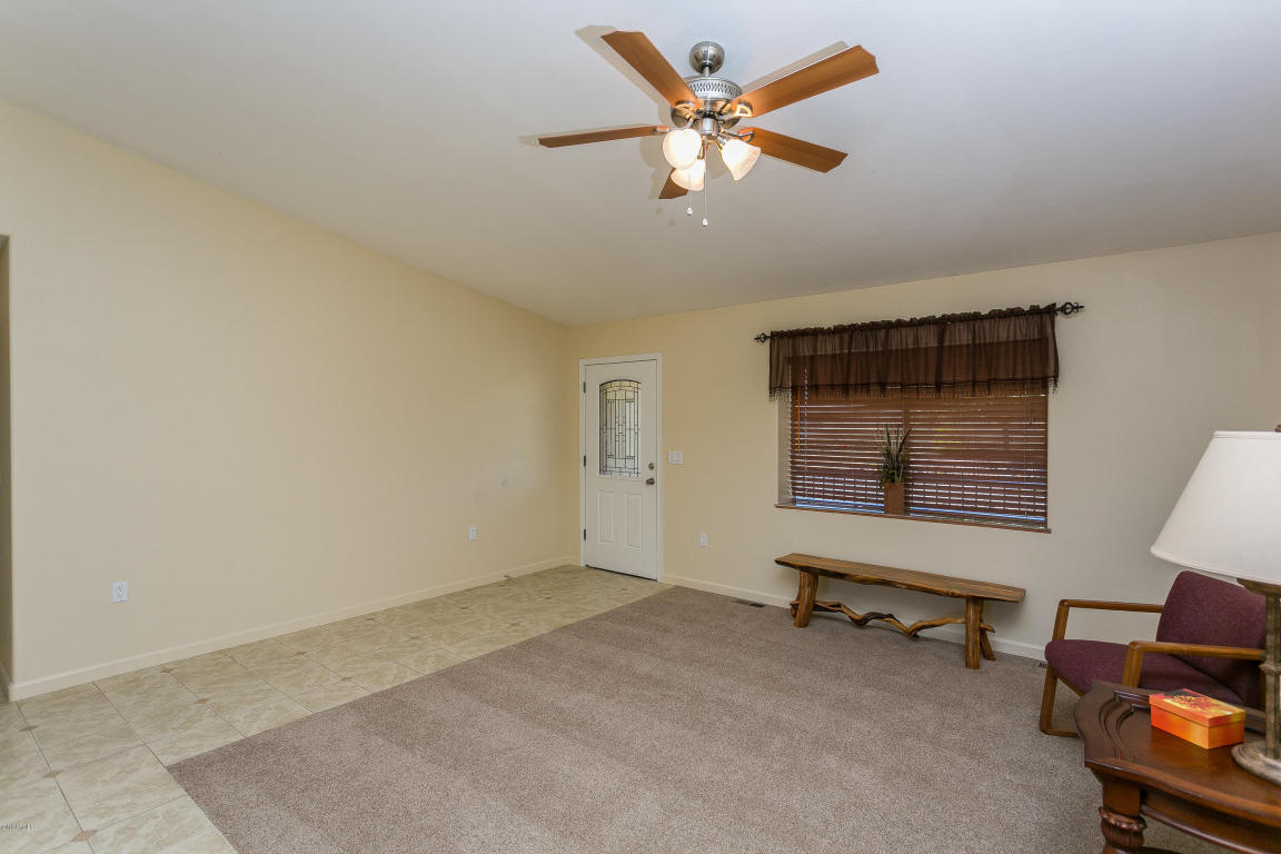20146 E Mesa Verde Rd, Mayer, AZ 86333 photo 6