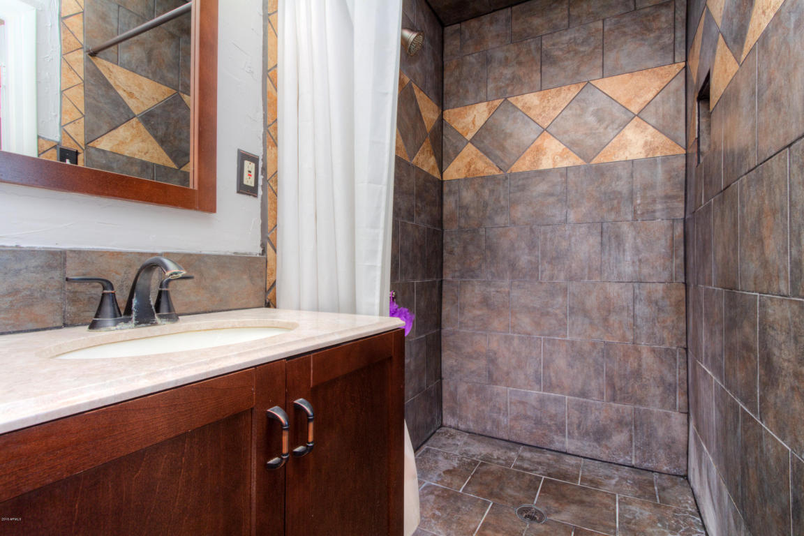 1018 W Mitchell Dr, Phoenix, AZ 85013 photo 20
