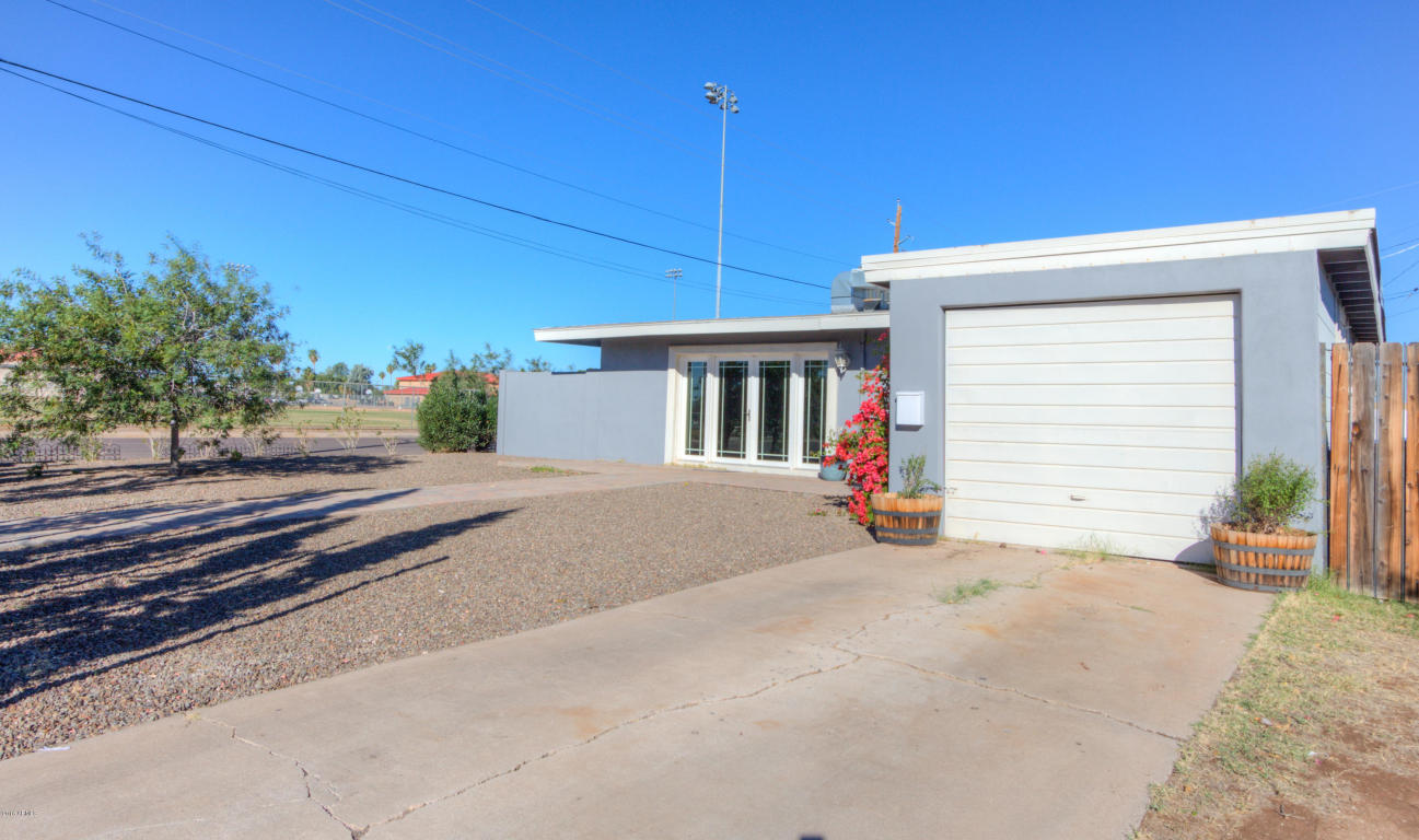 1018 W Mitchell Dr, Phoenix, AZ 85013 photo 3