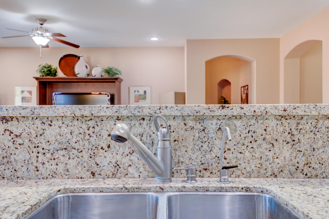 2956 E Santa Fe Ln, Gilbert, AZ 85297 photo 22