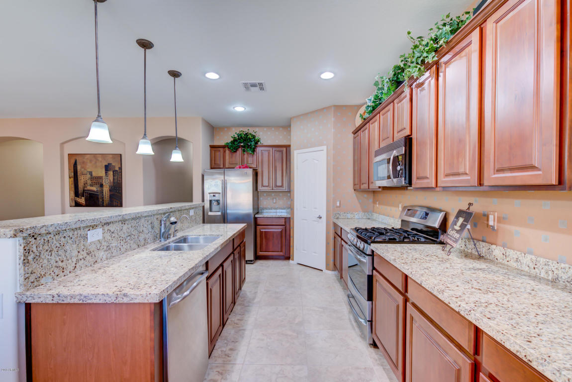 2956 E Santa Fe Ln, Gilbert, AZ 85297 photo 17