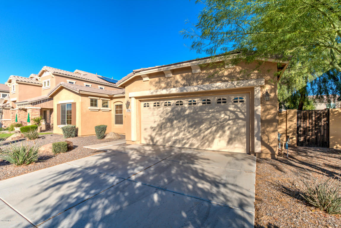 2956 E Santa Fe Ln, Gilbert, AZ 85297 photo 3