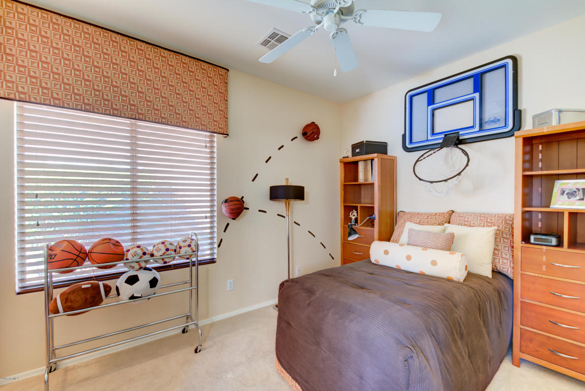 2956 E Santa Fe Ln, Gilbert, AZ 85297 photo 25