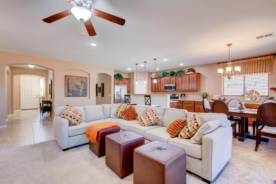 2956 E Santa Fe Ln, Gilbert, AZ 85297 photo 14