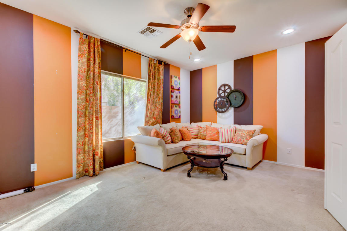 2956 E Santa Fe Ln, Gilbert, AZ 85297 photo 9