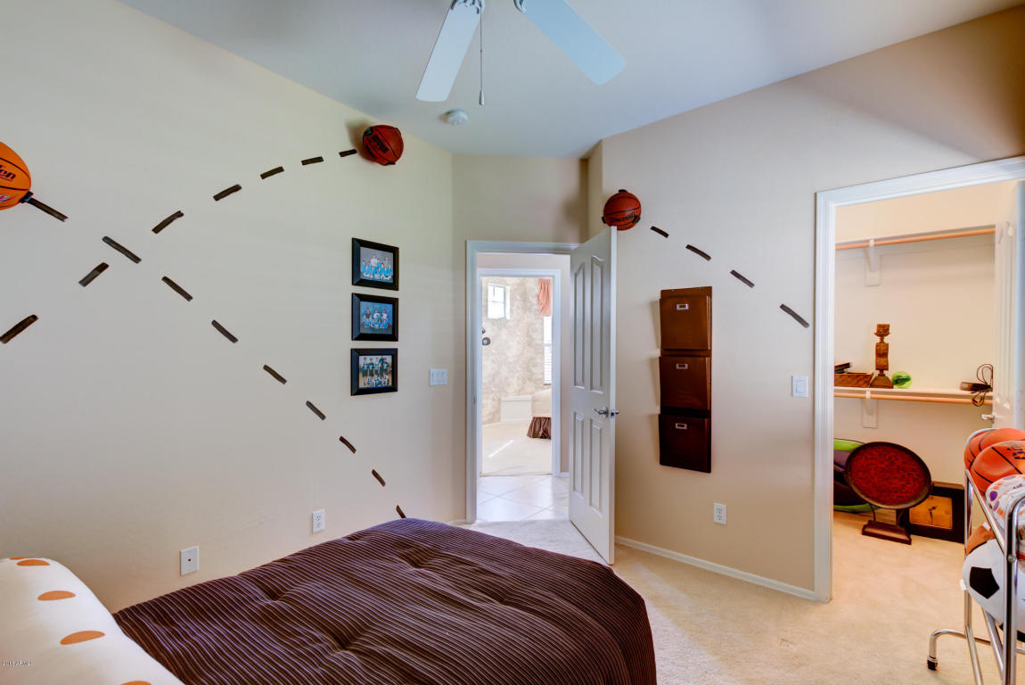 2956 E Santa Fe Ln, Gilbert, AZ 85297 photo 26