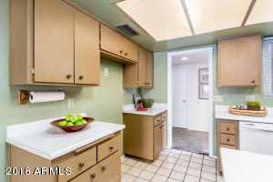 102 E Pebble Beach Dr, Tempe, AZ 85282 photo 8