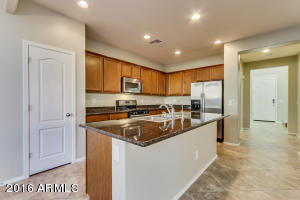 2125 S Martingale Rd, Gilbert, AZ 85295 photo 4