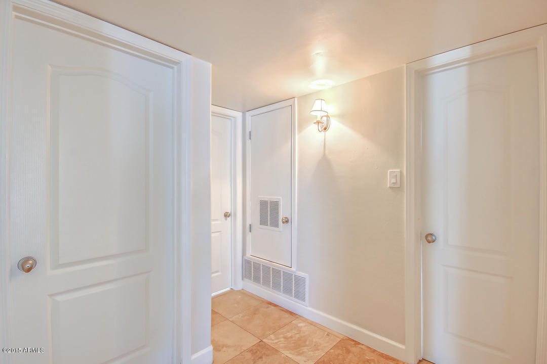 4601 E Flower St, Phoenix, AZ 85018 photo 16