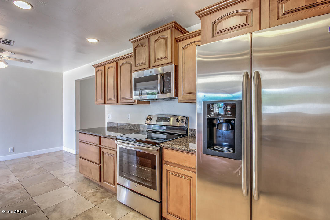 4601 E Flower St, Phoenix, AZ 85018 photo 8