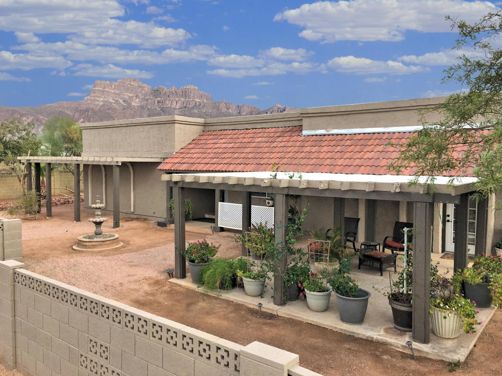 1625 S Sixshooter Rd, Apache Junction, AZ 85119 photo 1