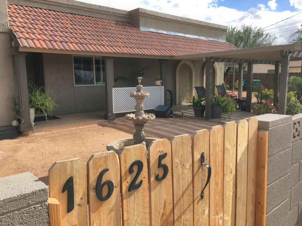 1625 S Sixshooter Rd, Apache Junction, AZ 85119 photo 2