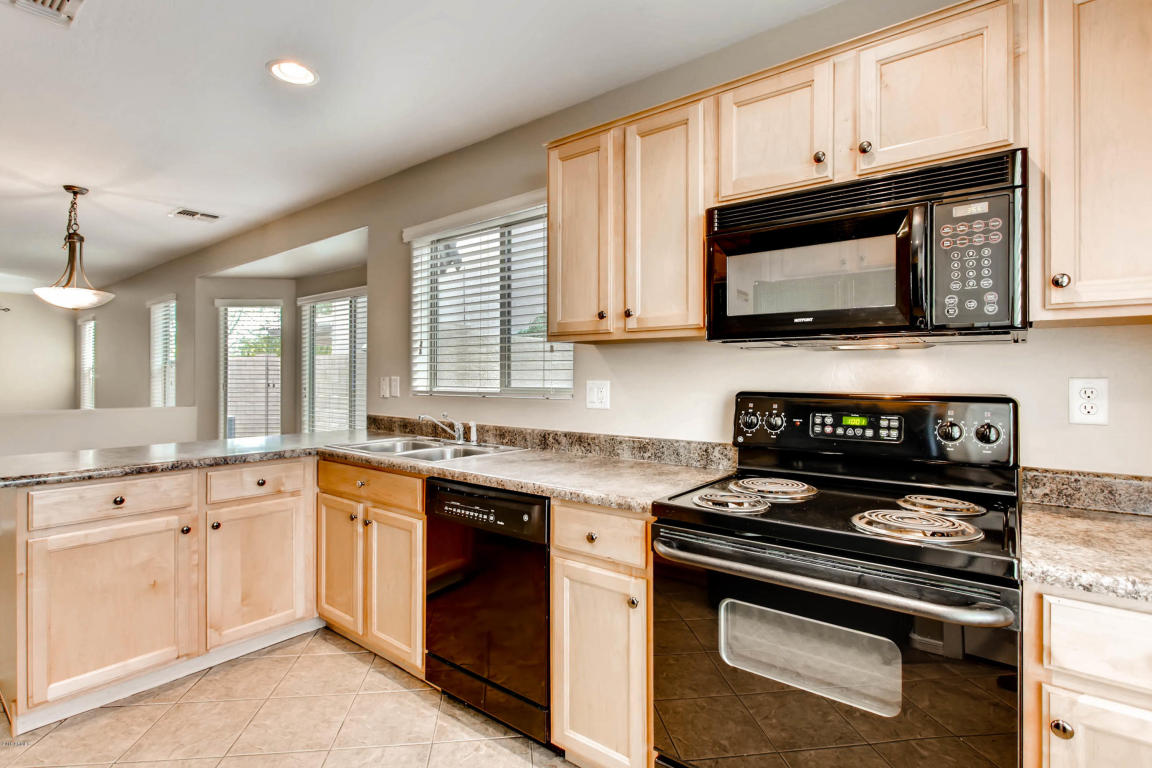 1621 W Pecan Rd, Phoenix, AZ 85041 photo 4