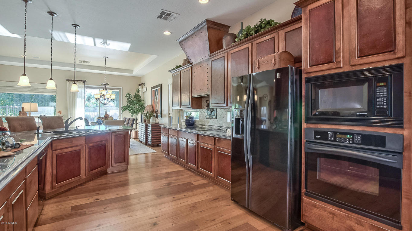 4309 E Indigo St, Gilbert, AZ 85298 photo 9