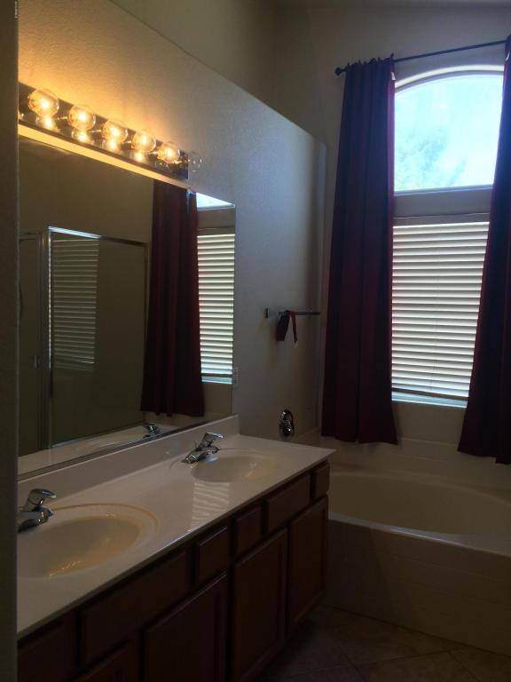 1139 E Morgan Ct, Gilbert, AZ 85295 photo 6