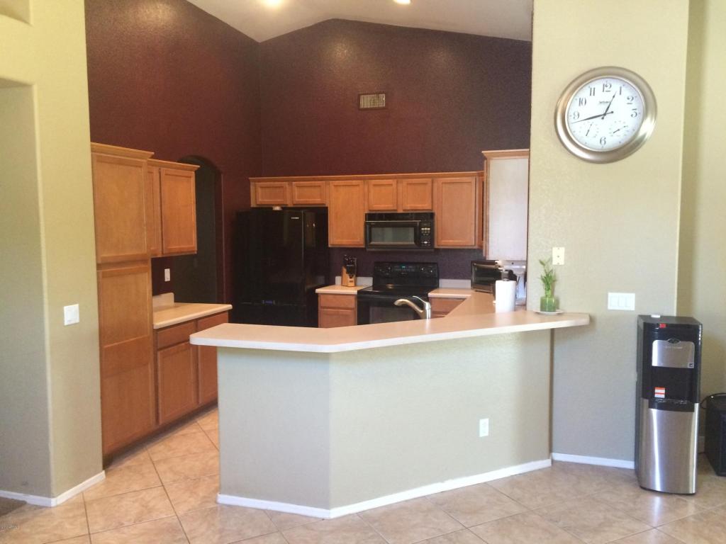 1139 E Morgan Ct, Gilbert, AZ 85295 photo 2