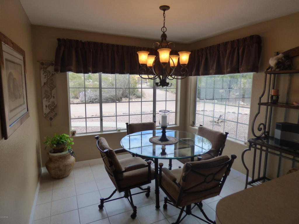 313 E Canyon St, Apache Junction, AZ 85119 photo 5