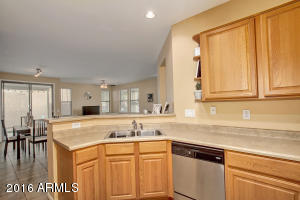 3740 E Larson Ln, Gilbert, AZ 85295 photo 11