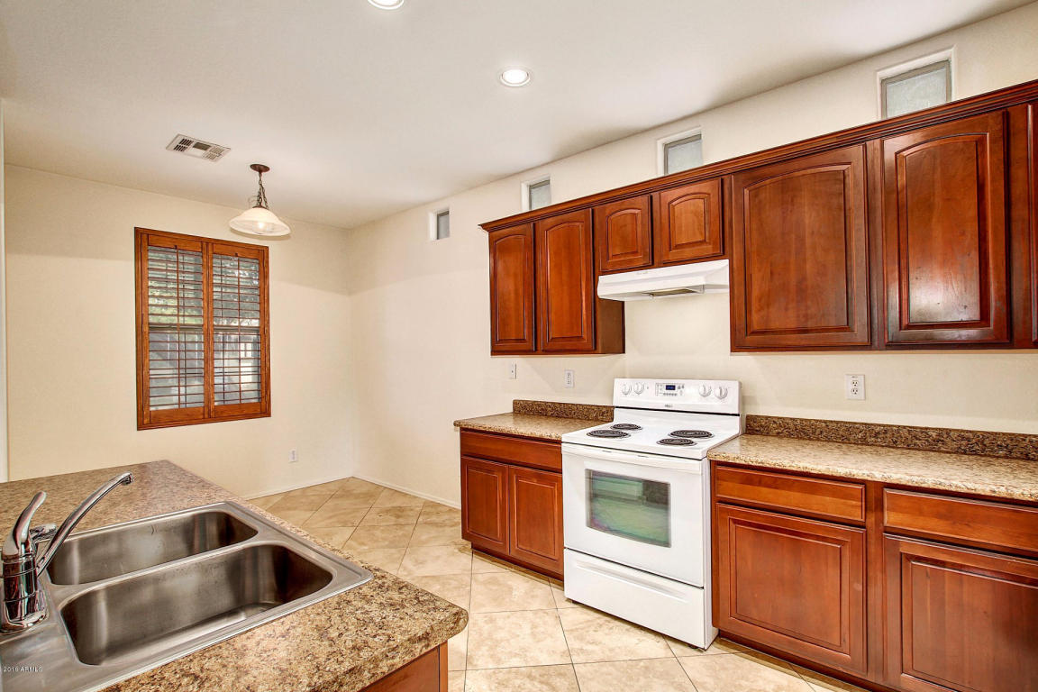 3735 E Larson Ln, Gilbert, AZ 85295 photo 8