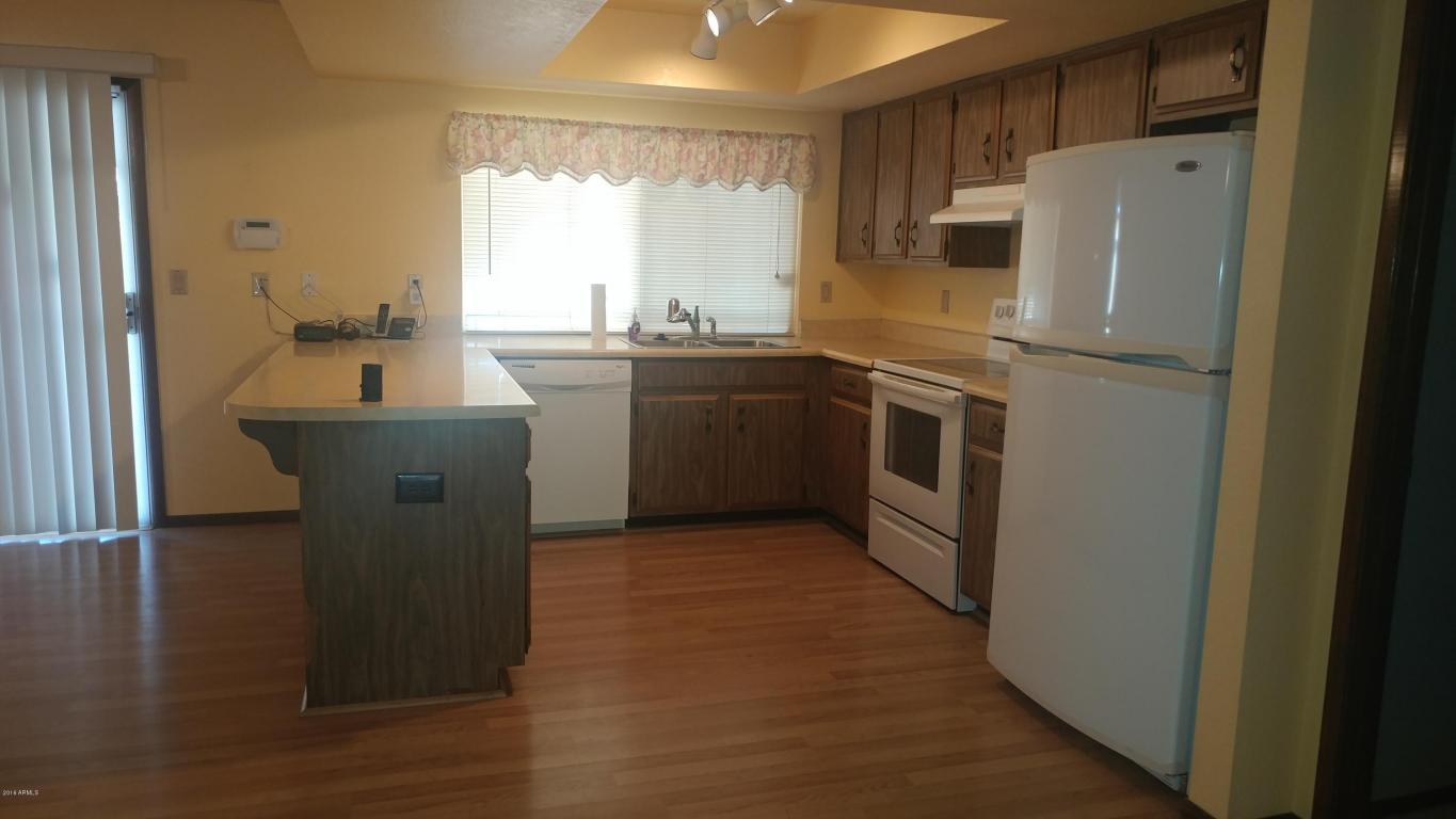 8008 W Heatherbrae Dr, Phoenix, AZ 85033 photo 6
