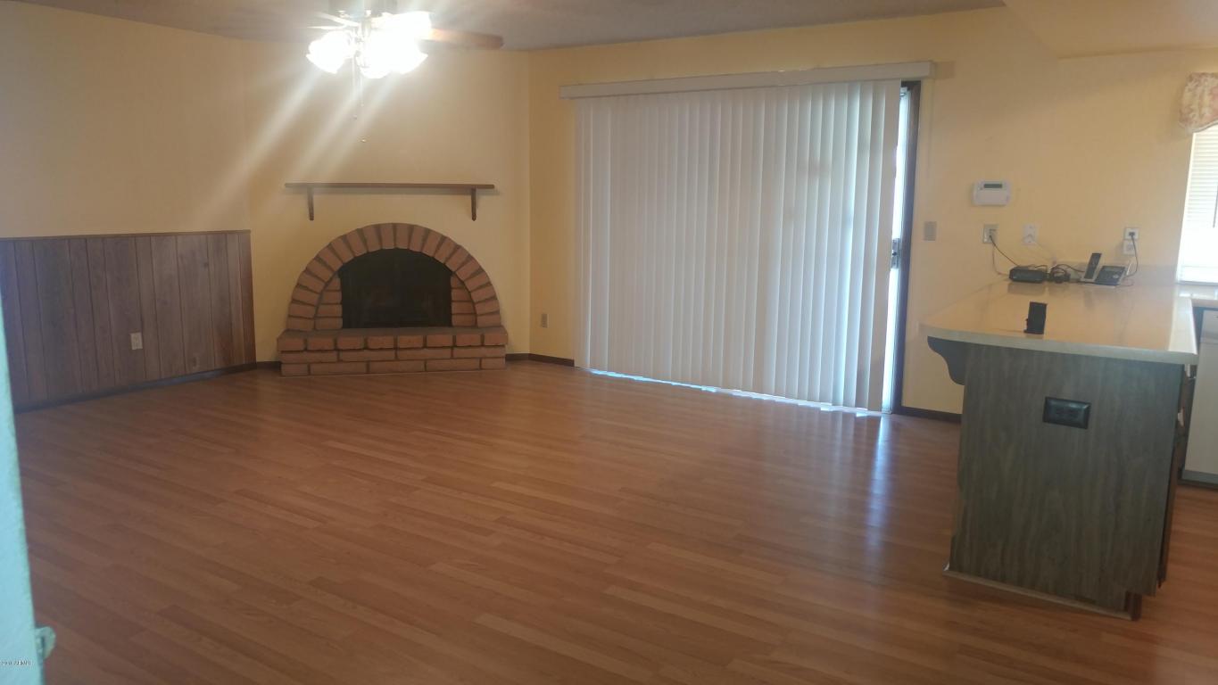 8008 W Heatherbrae Dr, Phoenix, AZ 85033 photo 5