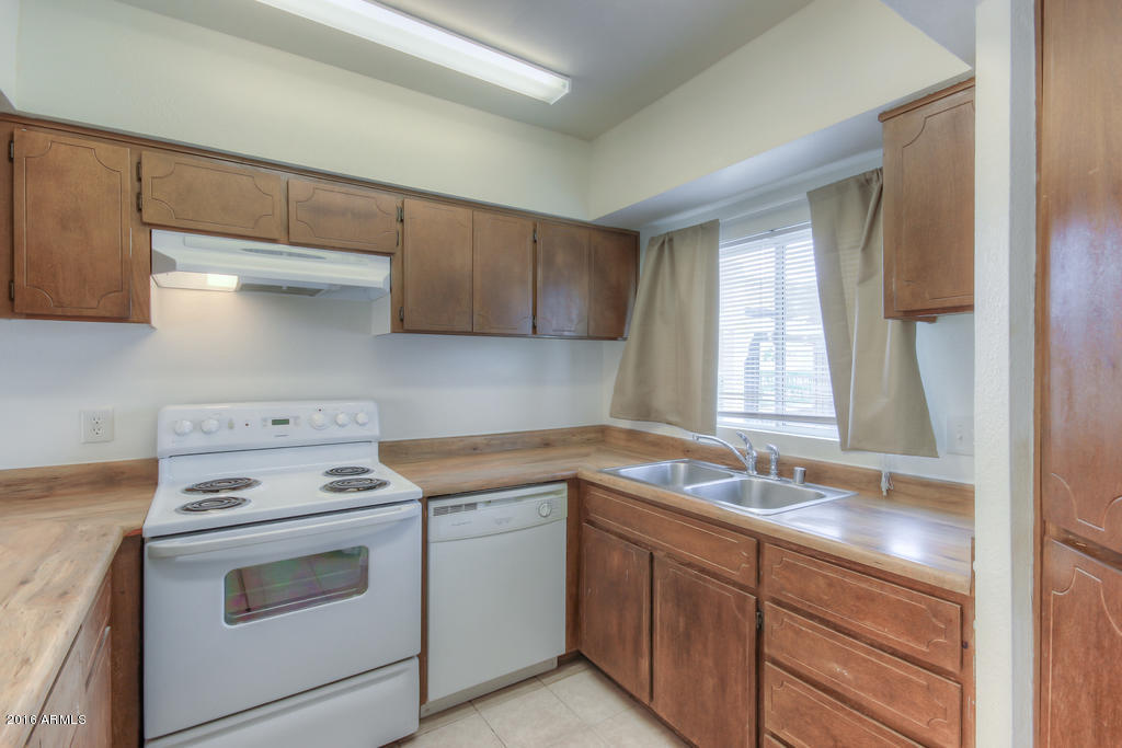 1866 E Kirkland Ln, Tempe, AZ 85281 photo 5