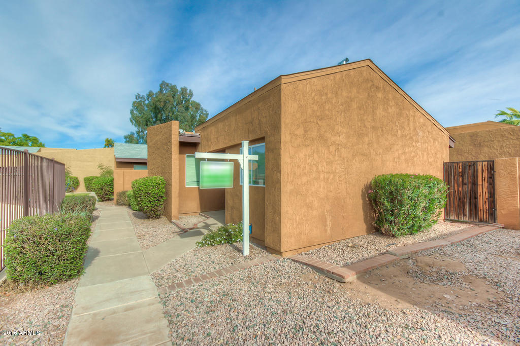 1866 E Kirkland Ln, Tempe, AZ 85281 photo 2