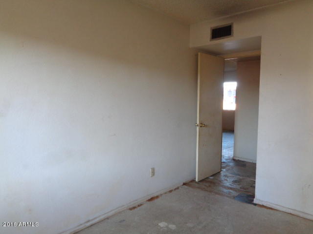 1541 W Vineyard Rd, Phoenix, AZ 85041 photo 18
