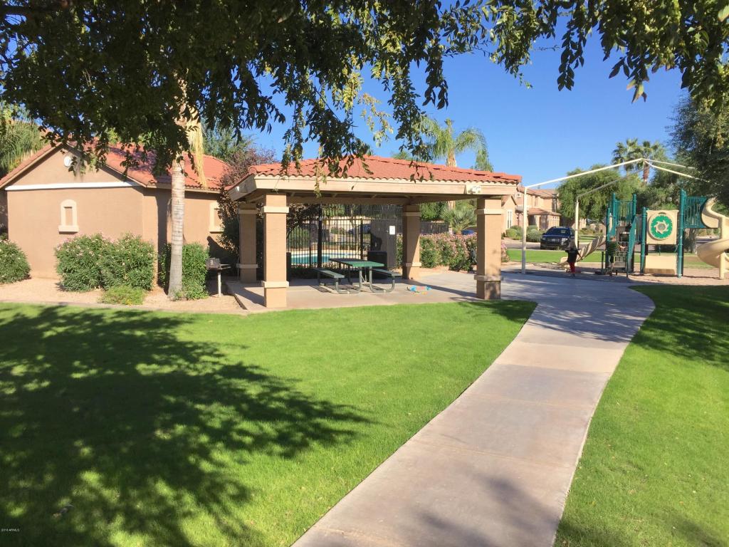 1901 Emily --, Gilbert, AZ 85295 photo 14